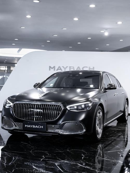 东莞6岚图汽车的售后服务让用户无忧出行，迈巴赫未来的豪华车趋势